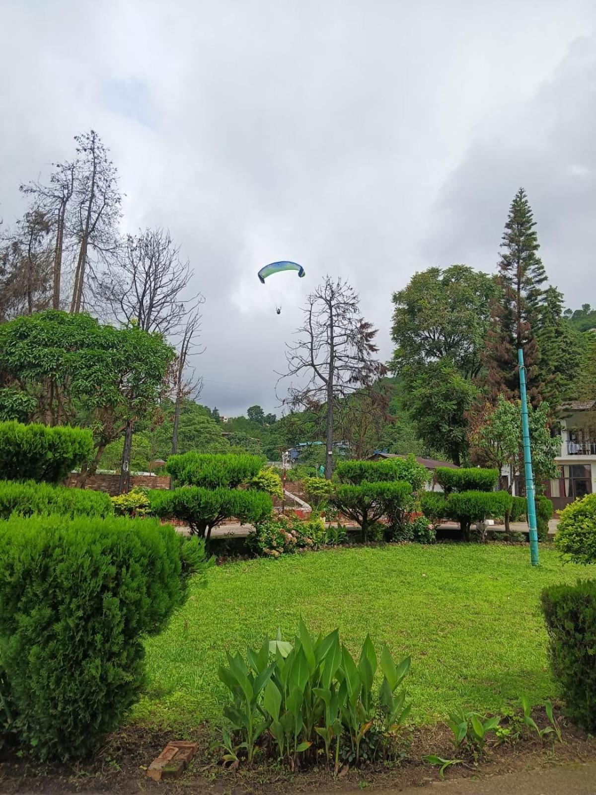 Shikha Resort Ewentbliz Bhīm Tāl Exterior foto
