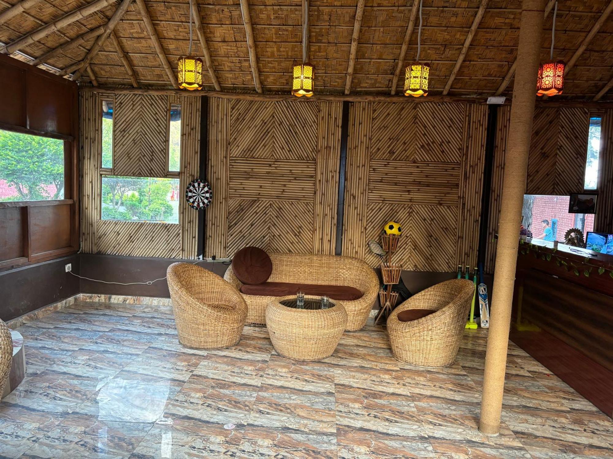 Shikha Resort Ewentbliz Bhīm Tāl Exterior foto